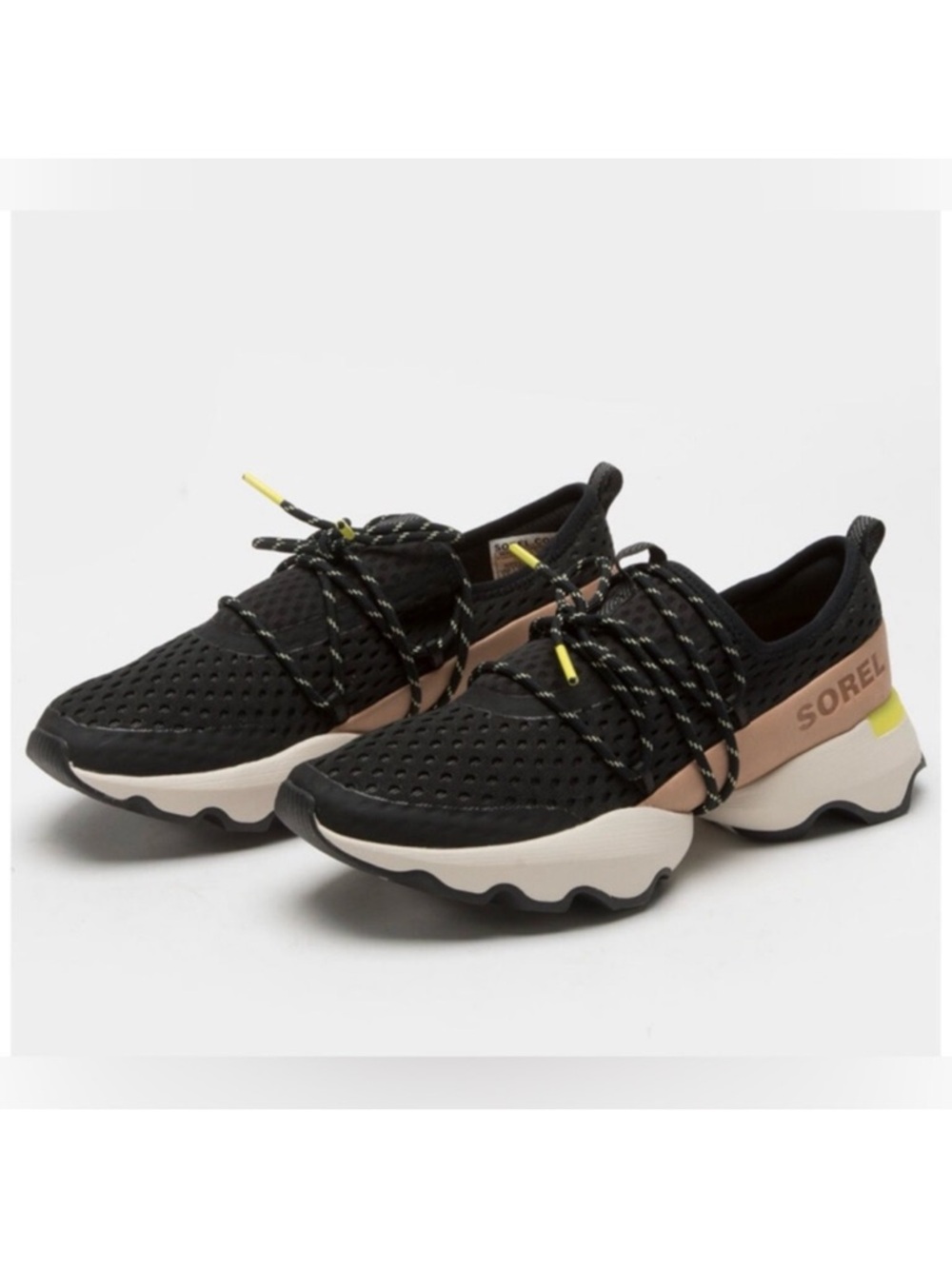 $145 SOREL Women's Kinetic Impact Lace Sneakers in black 8.5